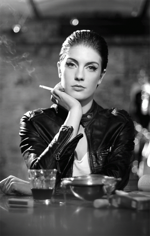 Pauline Zigarette Gif Cinemagraph 3 Fotograf: Frank Widmann